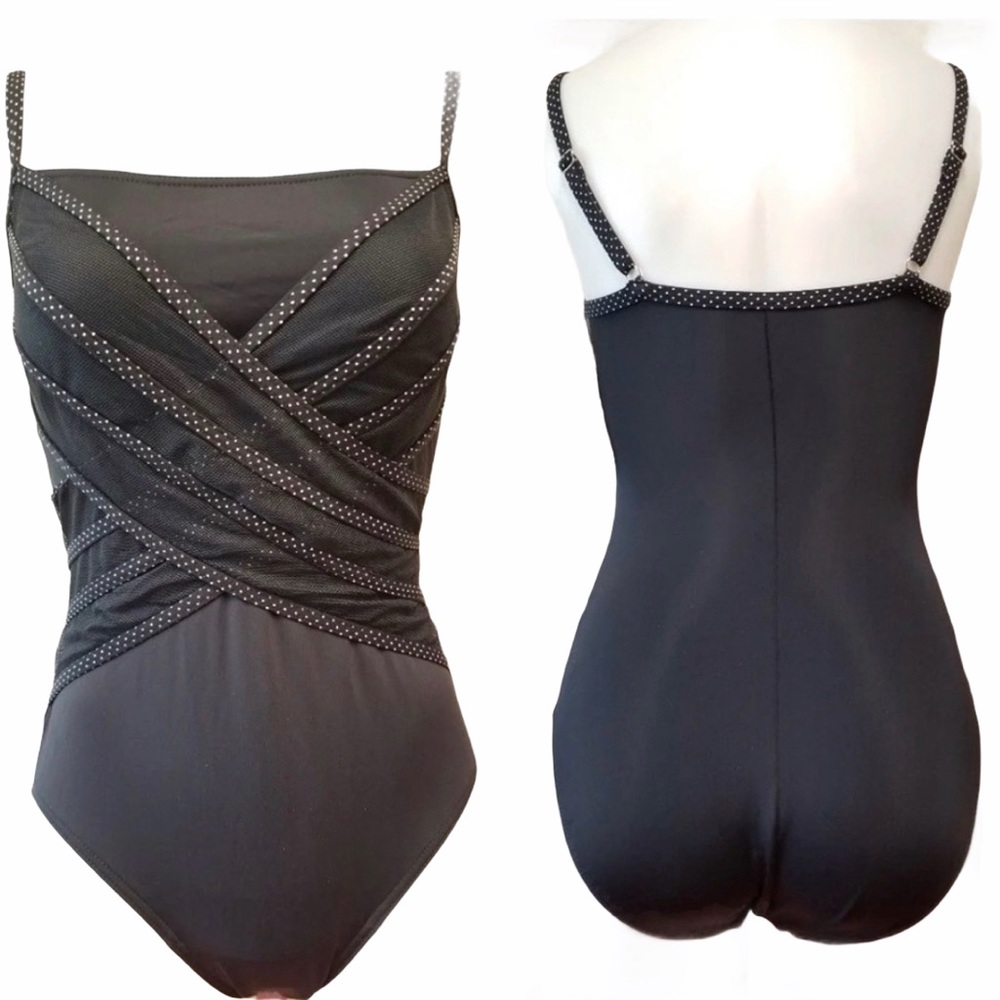 Christina Minimizer Black & White Poka Dot Swimsuit Size 10